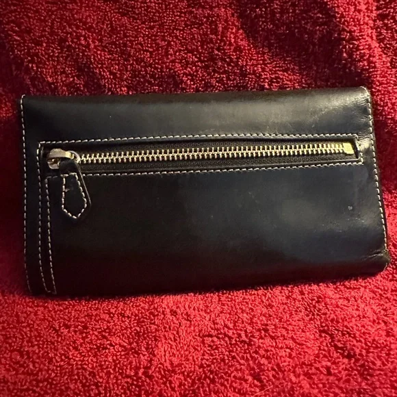 Dooney & Bourke - NWOT - Black Leather Accessory - Picture 3 of 10